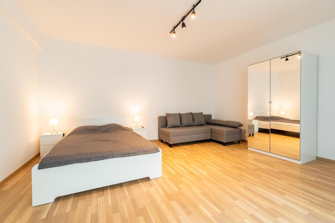Brand New Two Room Apartment #26 With Free Secure Parking Close To Center Prag Eksteriør billede