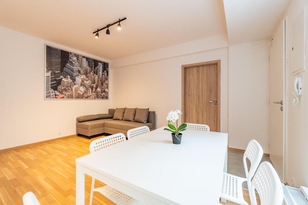 Brand New Two Room Apartment #26 With Free Secure Parking Close To Center Prag Eksteriør billede